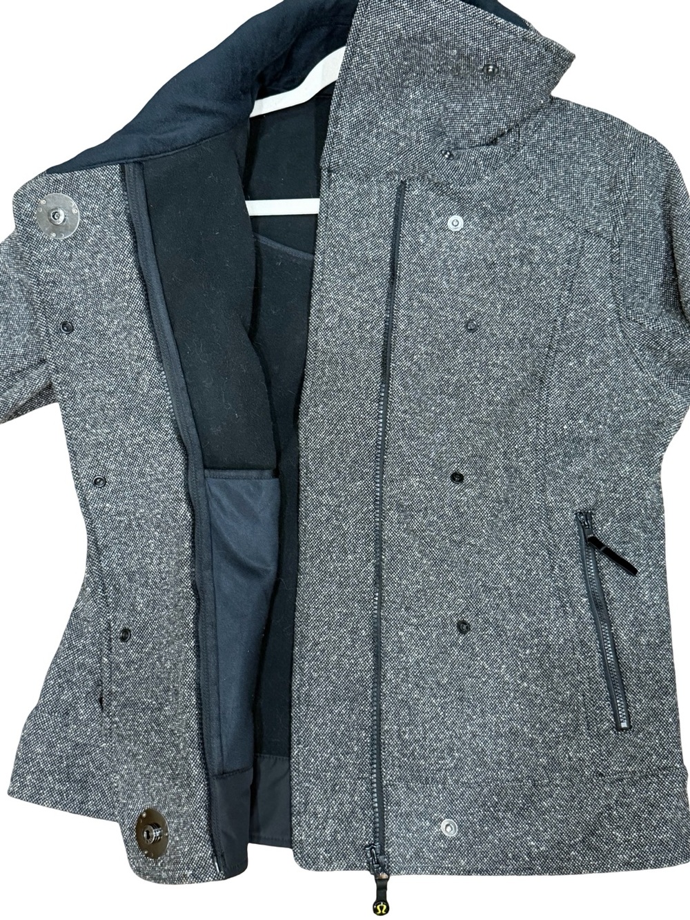 ✨‎ Lululemon Audrey Tweed Bomber Jacket Gray Tweed Zip Front Size 8 - Picture 6 of 13